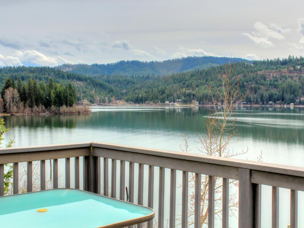 Отель Beautiful Lake Coeur D'Alene Cabin On The Bay Mica Экстерьер фото