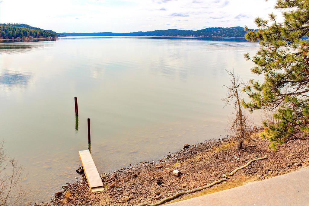 Отель Beautiful Lake Coeur D'Alene Cabin On The Bay Mica Экстерьер фото