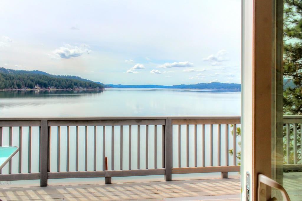 Отель Beautiful Lake Coeur D'Alene Cabin On The Bay Mica Экстерьер фото