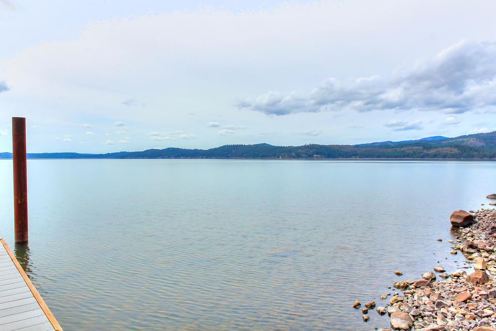 Отель Beautiful Lake Coeur D'Alene Cabin On The Bay Mica Экстерьер фото