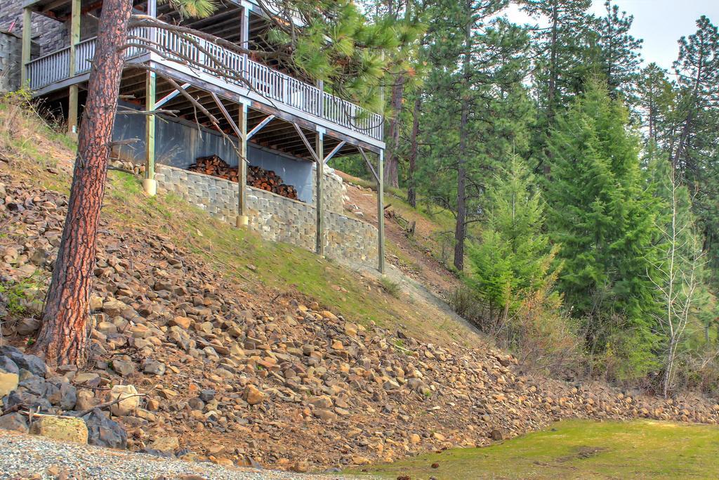 Отель Beautiful Lake Coeur D'Alene Cabin On The Bay Mica Экстерьер фото